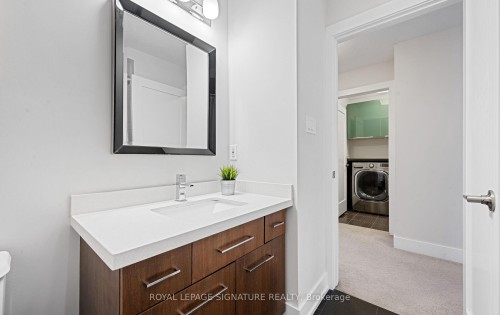 24-2086 Ghent Avenue, Burlington, ON - Indoor Photo Showing Bathroom