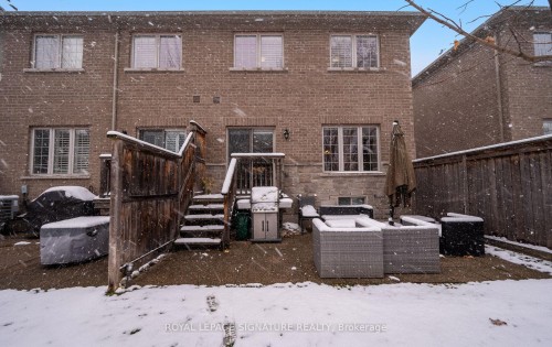 24-2086 Ghent Avenue, Burlington, ON - Outdoor With Exterior