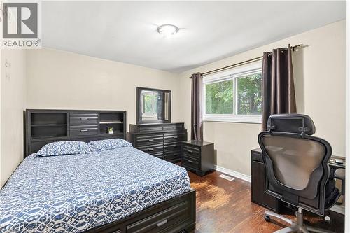 61 Radford Street, Hamilton, ON - Indoor Photo Showing Bedroom
