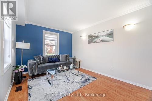 41 - 5659 Glen Erin Drive E, Mississauga, ON - Indoor Photo Showing Living Room