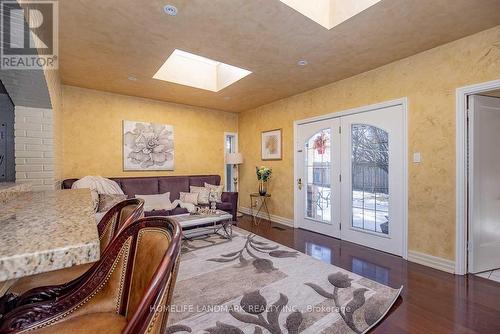 2301 Bennington Gate, Oakville, ON - Indoor