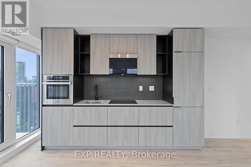 1501 - 2 Augusta Avenue, Toronto, ON - Indoor Photo Showing Kitchen