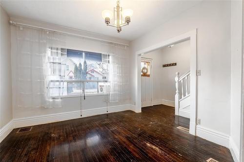 701 Victor Street, Winnipeg, MB - Indoor Photo Showing Other Room