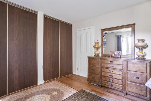 Primary bedroom - 8050 Av. Niagara, Brossard, QC - Indoor Photo Showing Other Room