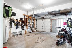 Garage - 