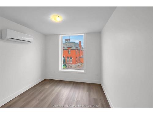 4-131 Main Street, Dresden, ON 