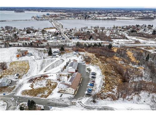 725 Univesity Dr, Bathurst, NB 