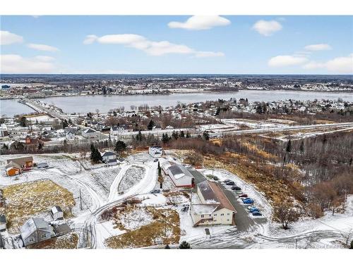 725 Univesity Dr, Bathurst, NB 