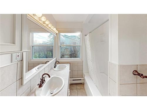 6 Burnett Terr, Rothesay, NB 