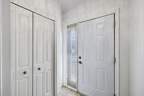 Hall d'entrée/Vestibule - 889 Rue Gameroff, Montréal (Lachine), QC 