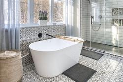 Salle de bains attenante à la CCP - 