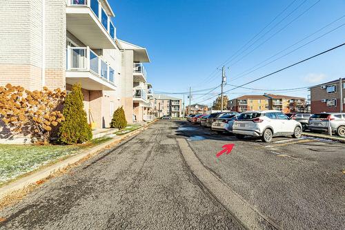 Stationnement - 204-2385 Rue Henriette-Céré, Longueuil (Saint-Hubert), QC - Outdoor