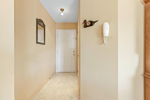 Hall d'entrée/Vestibule - 204-2385 Rue Henriette-Céré, Longueuil (Saint-Hubert), QC - Indoor Photo Showing Other Room