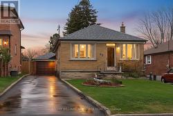 63 BOEM AVENUE  Toronto, ON M1R 3T4