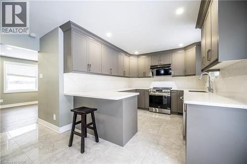14 Schofield Drive, Kitchener, ON - Indoor Photo Showing Kitchen