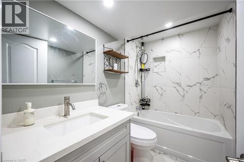 14 Schofield Drive, Kitchener, ON - Indoor Photo Showing Bathroom