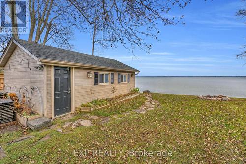 621 Duclos Point Road, Georgina, ON - Outdoor