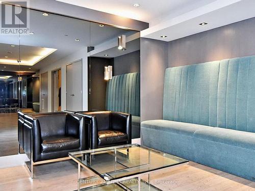 1935 - 7161 Yonge Street, Markham, ON - Indoor Photo Showing Other Room