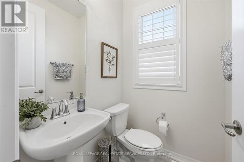 Powder Room - 3300 Jacob Way, Oakville, ON - Indoor Photo Showing Bathroom