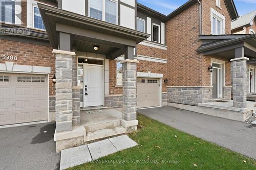 Enjoy Terrific Curb Appeal with Stone Accents! - 3300 Jacob Way, Oakville, ON - Outdoor