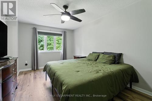 61 - 21 Diana Avenue, Brantford, ON - Indoor Photo Showing Bedroom