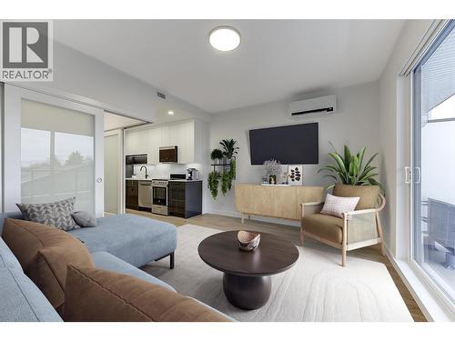 1380 Pridham Avenue Unit# 203, Kelowna, BC - Indoor Photo Showing Other Room