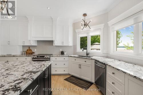 150 Voisine Road, Clarence-Rockland, ON - Indoor Photo Showing Kitchen With Upgraded Kitchen