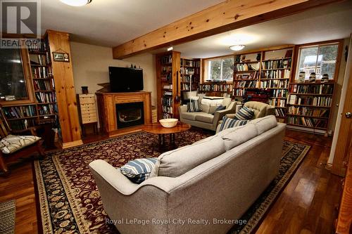 68 Zorra Drive, Northern Bruce Peninsula, ON - Indoor Photo Showing Living Room With Fireplace