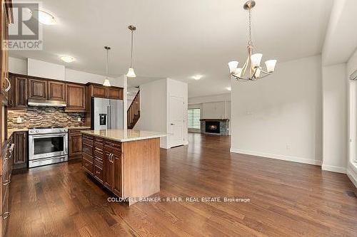 60 Alcorn Drive, Kawartha Lakes (Lindsay), ON - Indoor Photo Showing Kitchen With Upgraded Kitchen