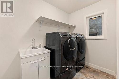 60 Alcorn Drive, Kawartha Lakes (Lindsay), ON - Indoor Photo Showing Laundry Room