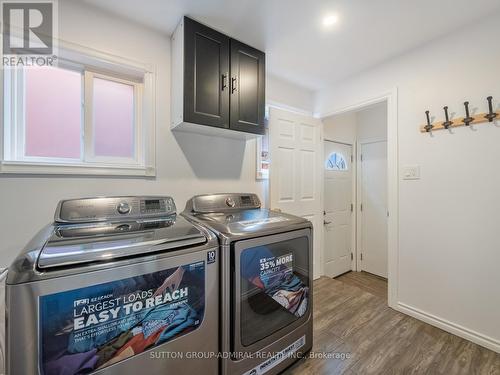 7 San Marko Place, Vaughan, ON - Indoor Photo Showing Laundry Room
