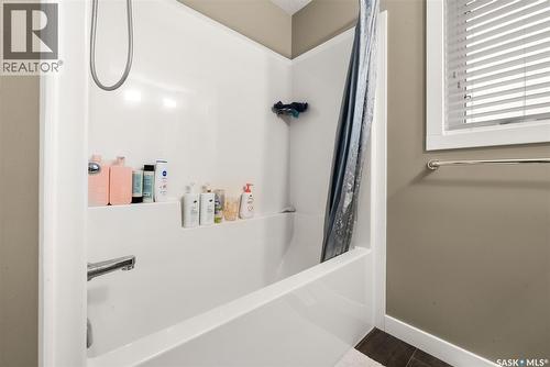 2810 Ridgway Avenue, Regina, SK - Indoor Photo Showing Bathroom