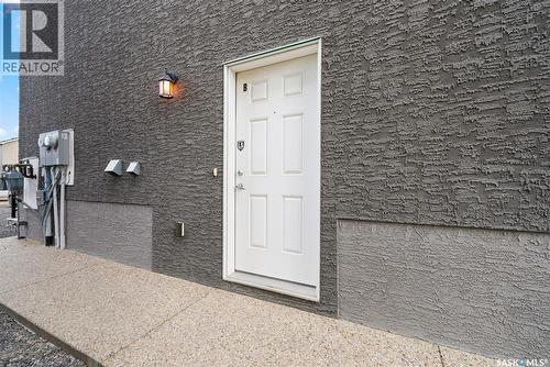 2810 Ridgway Avenue, Regina, SK - Outdoor