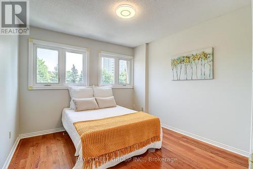 679 Constellation Drive, Mississauga, ON - Indoor Photo Showing Bedroom