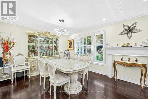 51 Picton Street, Hamilton, ON - Indoor Photo Showing Dining Room