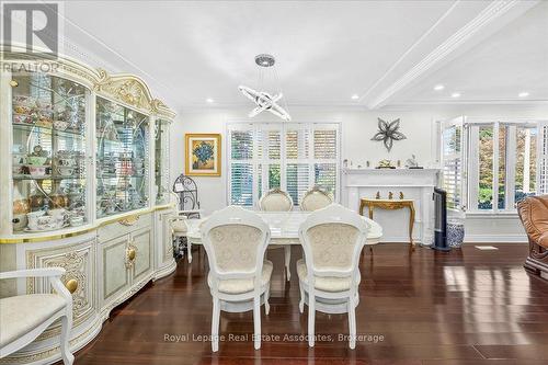 51 Picton Street, Hamilton, ON - Indoor Photo Showing Dining Room
