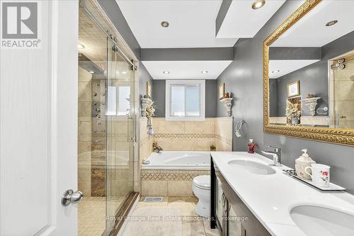 51 Picton Street, Hamilton, ON - Indoor Photo Showing Bathroom