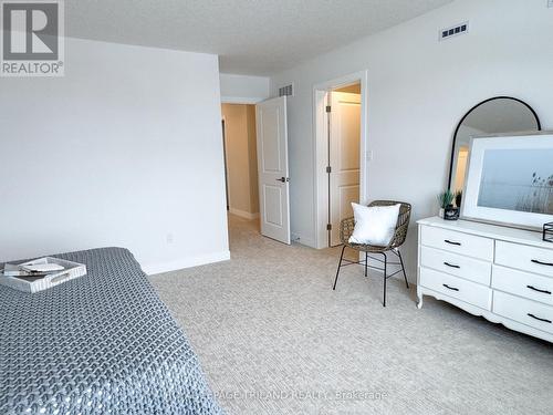112 Styles Drive, St. Thomas, ON - Indoor Photo Showing Bedroom