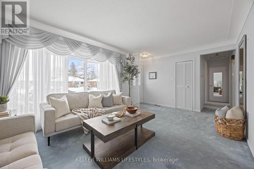 153 Mark Street, London East (East D), ON - Indoor Photo Showing Living Room