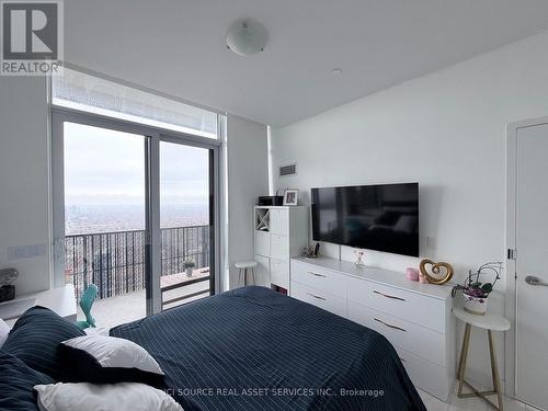 5807 - 8 Eglinton Avenue E, Toronto, ON - Indoor Photo Showing Bedroom