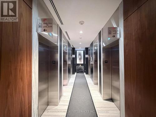 5807 - 8 Eglinton Avenue E, Toronto, ON - Indoor Photo Showing Other Room