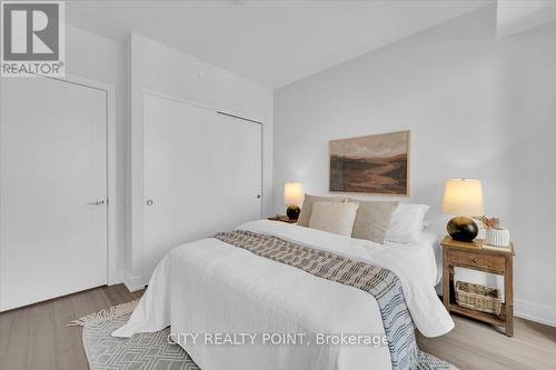 1101 - 664 Spadina Avenue, Toronto, ON - Indoor Photo Showing Bedroom