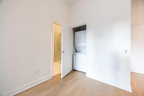 Salle de lavage - 301-1200 Rue Drummond, Montréal (Ville-Marie), QC - Indoor Photo Showing Laundry Room