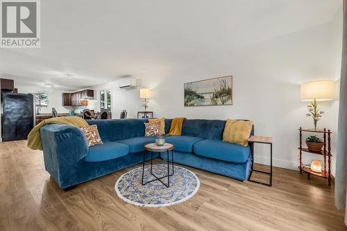 36 Flats Road, Conception Bay South, NL - Indoor Photo Showing Living Room