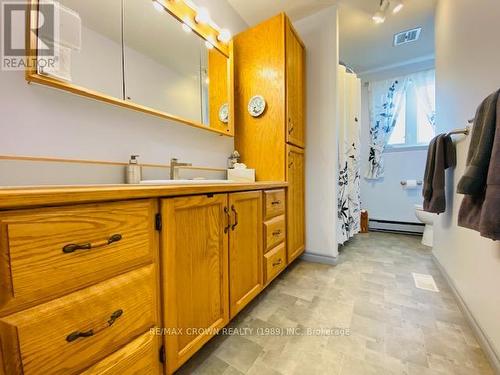 11 Kennedy Avenue, Kapuskasing, ON - Indoor