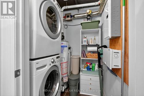306 - 682 Churchill Avenue N, Ottawa, ON - Indoor Photo Showing Laundry Room