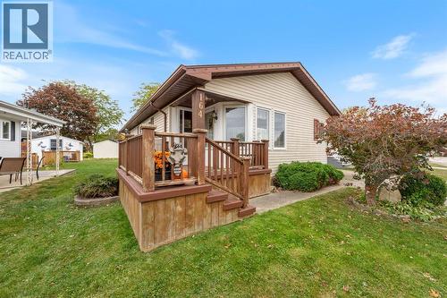 1940 London Line Unit# 164, Sarnia, ON - Outdoor