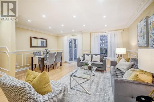 63 Chalfield Lane, Mississauga, ON - Indoor Photo Showing Living Room