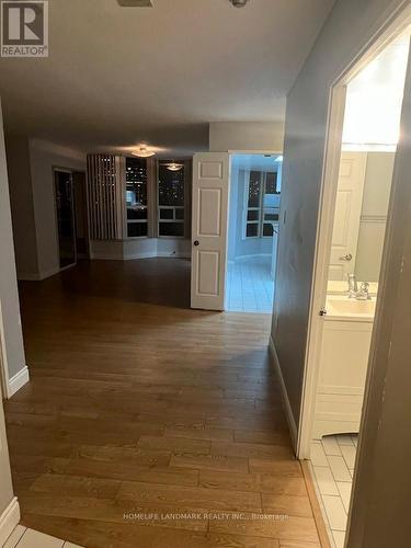 515 - 250 Webb Drive, Mississauga, ON - Indoor Photo Showing Other Room