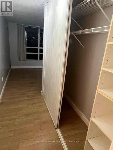 515 - 250 Webb Drive, Mississauga, ON - Indoor Photo Showing Other Room